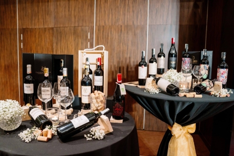 Thưởng thức rượu vang mùa hè – Bí quyết tận hưởng trọn vẹn hương vị trong những ngày nắng nóng